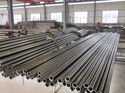 光亮焊管生產(chǎn)車(chē)間